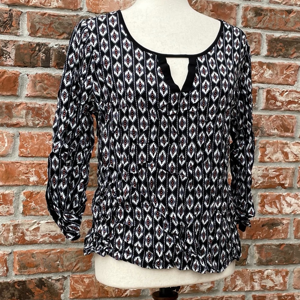 Anthropologie Skies Are Blue tribal patterned top / M /Excellent condition